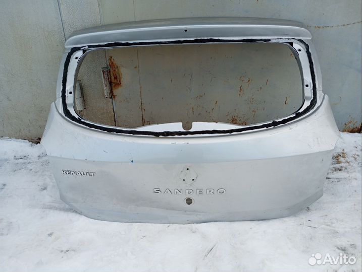 Renault Sandero 2 Крышка багажника