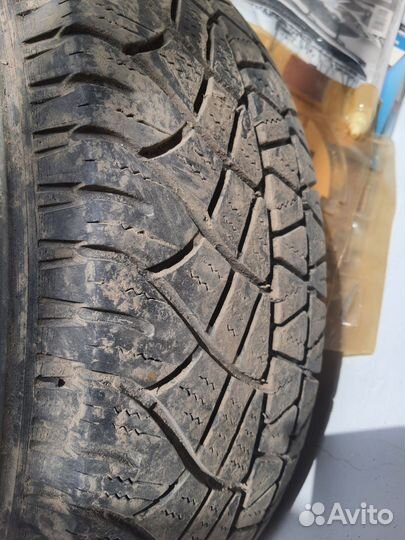 Michelin Latitude Cross 215/65 R16 98T
