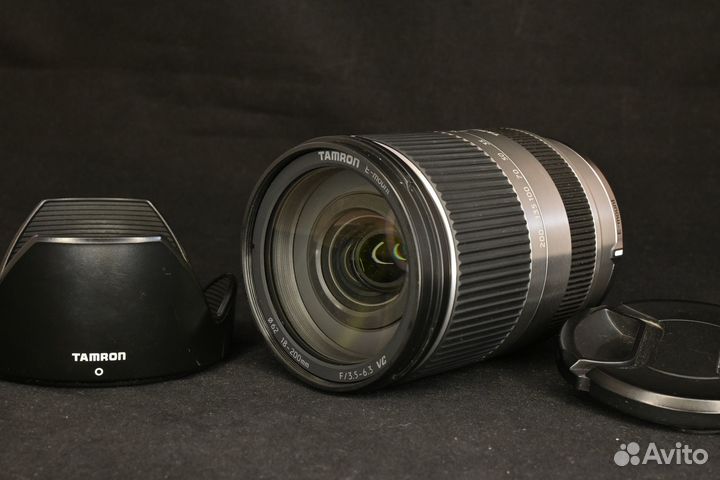 Tamron AF 18-200mm 3.5-6.3 Di III VC (B011) Sony E