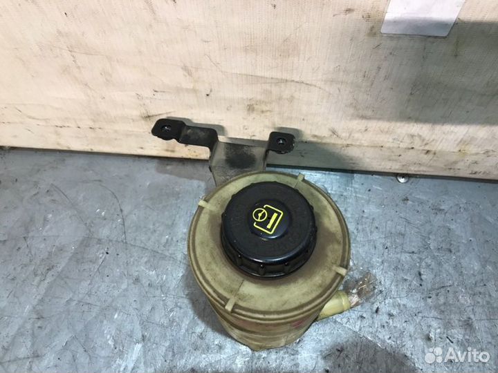 Бачок гидроусилителя Renault Sandero хэтчбек