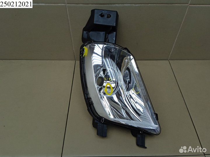 Фара противотуманная правая Peugeot 308
