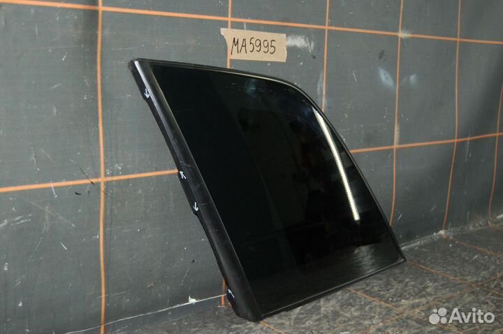 Стекло глухое левое - Suzuki Grand Vitara JT