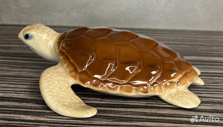 Фарфоровая статуэтка Морская черепаха