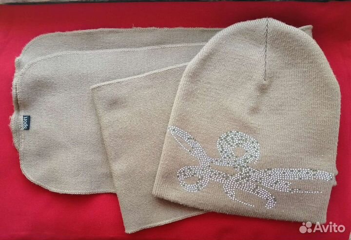 Шапки женская