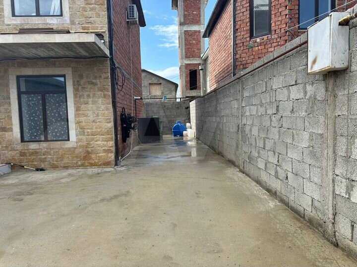 Дом 240 м² на участке 2,5 сот.