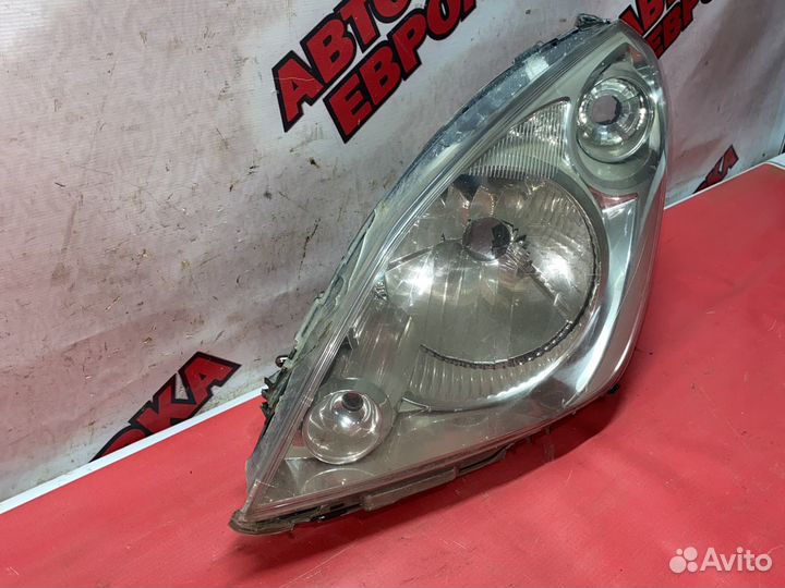 Передняя левая фара Suzuki Splash