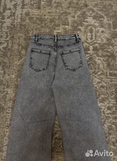 Джинсы женские