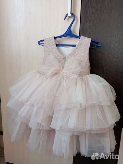Платье для девочки новое