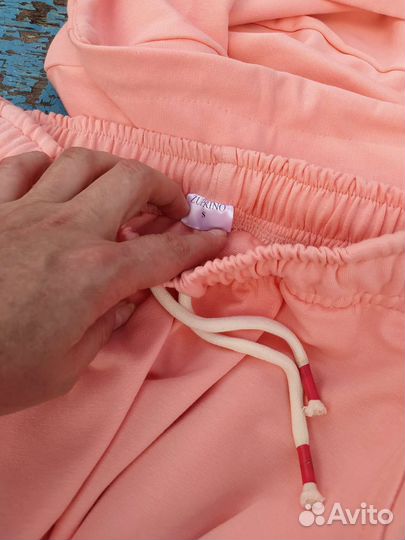 Спортивный костюм новый 42р