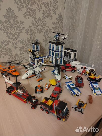 Lego City полицейский участок+еще 6 наборов лего