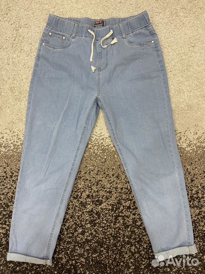 Джинсы новые