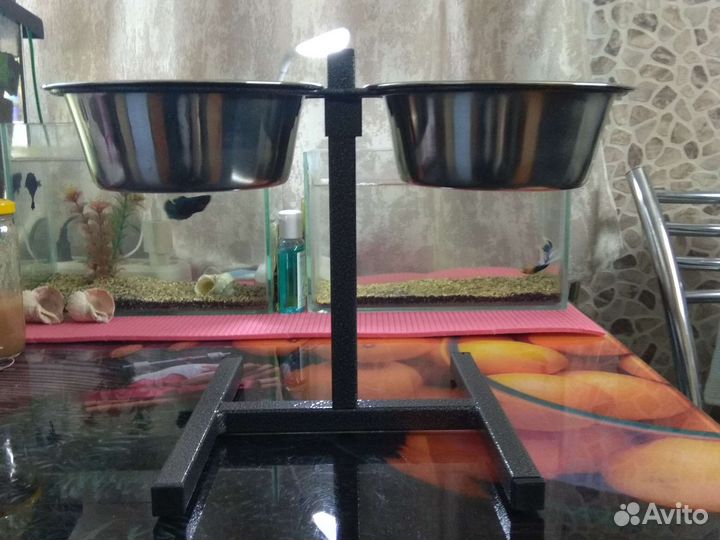 Подставка для кормления собак