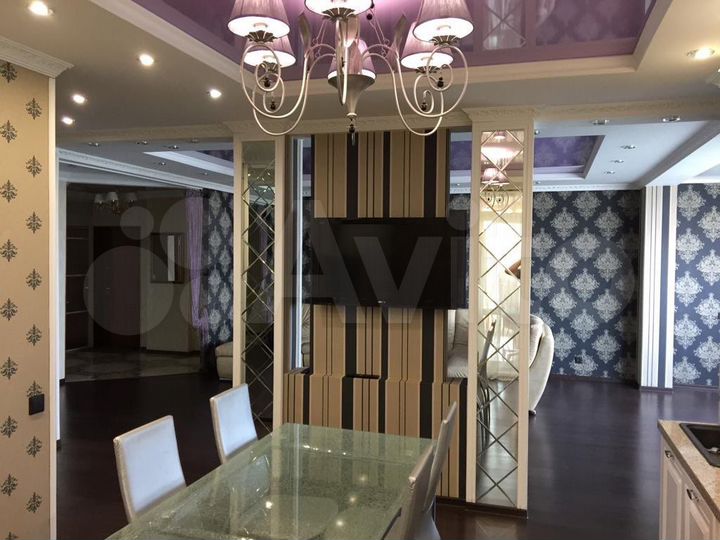 4-к. квартира, 157 м², 14/18 эт.