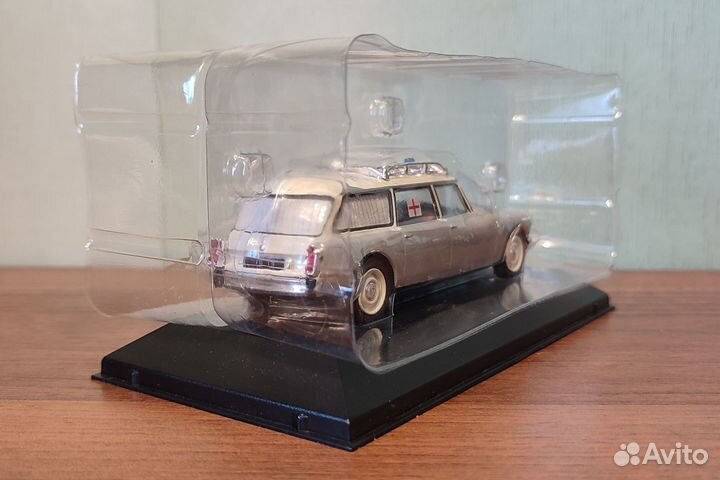 Моделька машинки citroen ID 19 