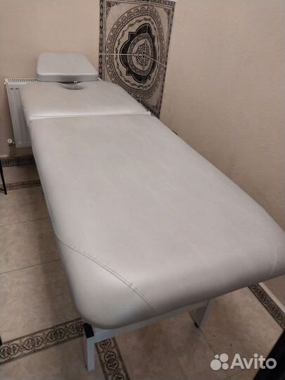 Косметологическая кушетка с электроприводом
