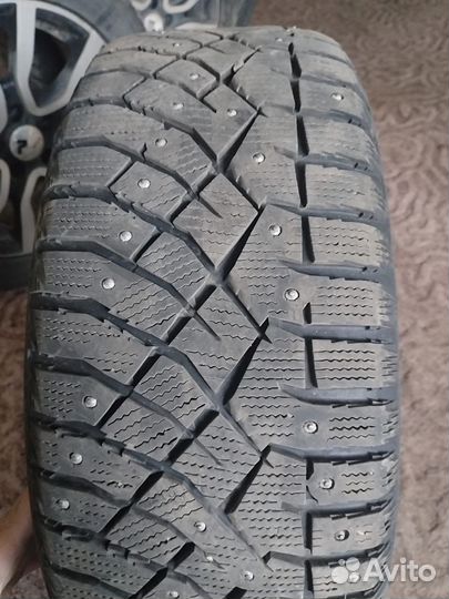 Nitto Therma Spike 195/55 R15 85T