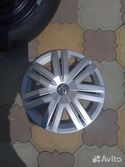 Резина с диском и 2 колпака на volkswagen новое