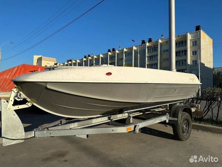 Алюминиевая лодка Казанка 5м7 Б/У (как новая)