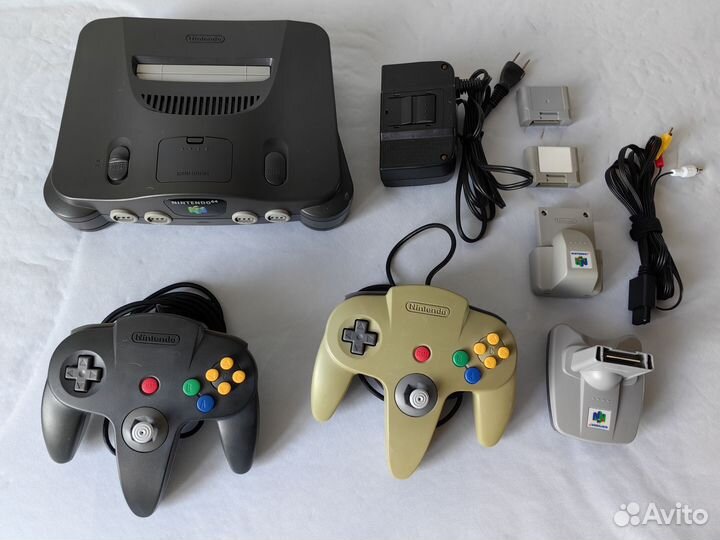 Игровая приставка Nintendo 64