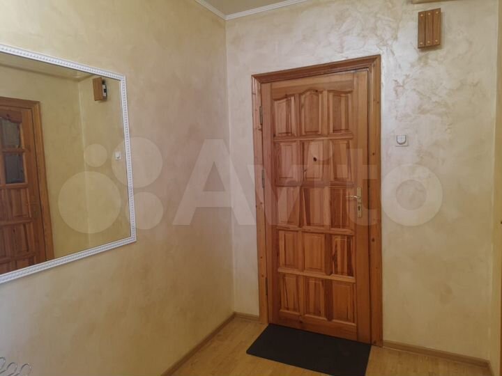 3-к. квартира, 83,2 м², 1/3 эт.