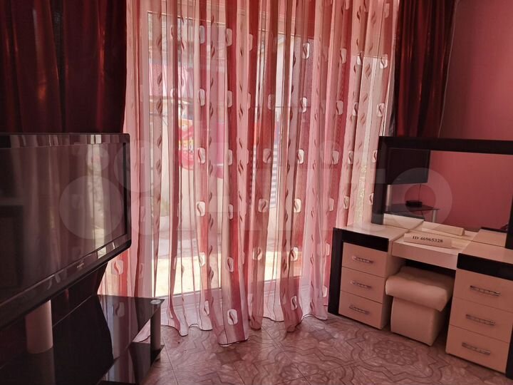 Дом 40 м² на участке 1 сот.