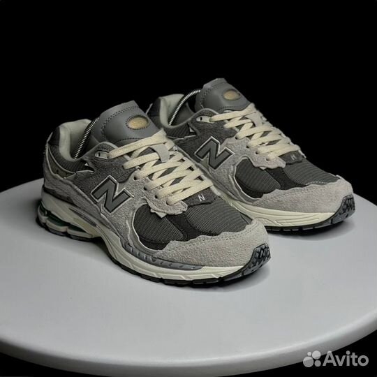 Кроссовки New Balance 2002R grey