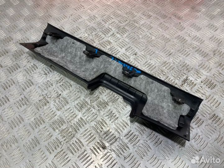 Накладка порога передняя левая Kia Sportage SL