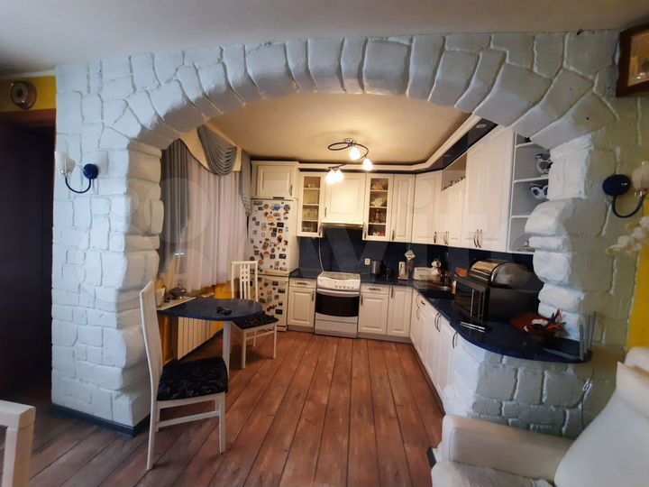 5-к. квартира, 94,2 м², 4/9 эт.