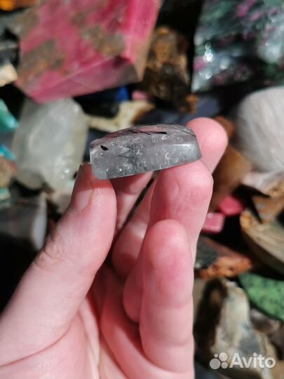 Шерл в Кварце, кабошон