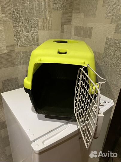 Переноска для кошек и собак