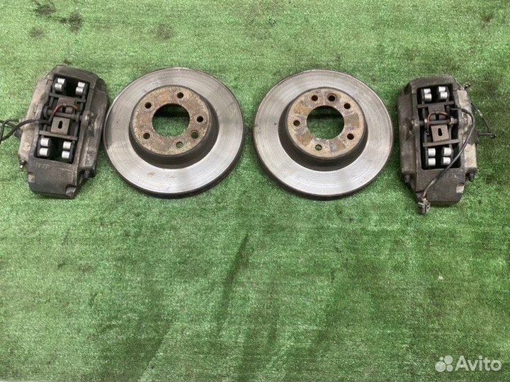 Комплект тормозов передний Volkswagen Touareg 7L