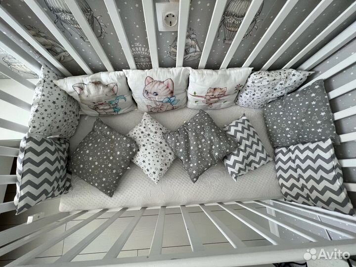 Детская кроватка