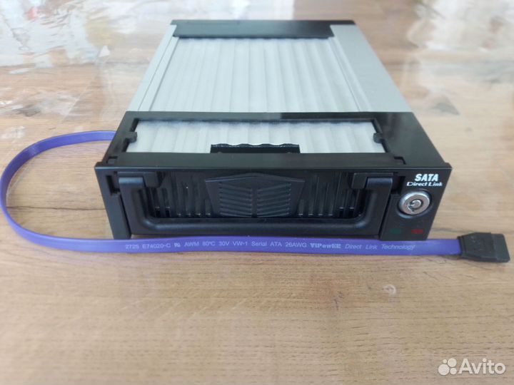 Жесткие диски и аксессуары к ним