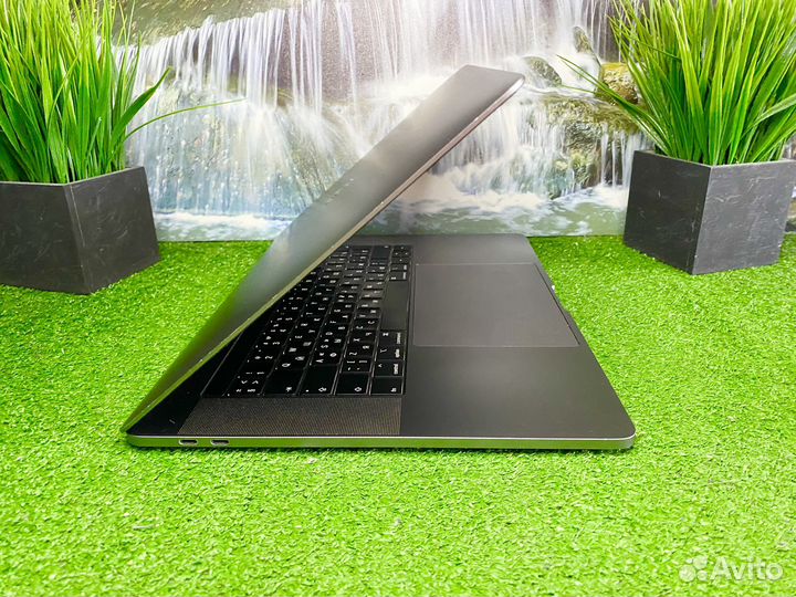 Macbook Pro 15 2019 i7 16Gb 512Gb Ростест