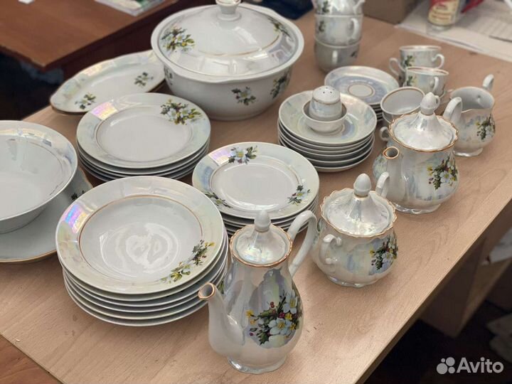 Набор столовой посуды на 6 персон