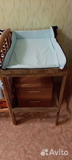 Пеленальный столик