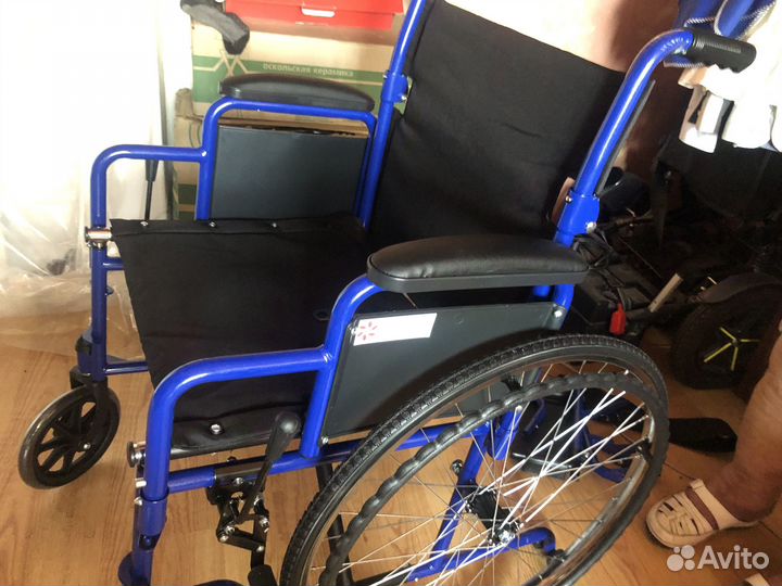 Инвалидная коляска новая