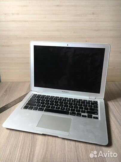 Apple MacBook Air model A1304