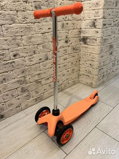 Самокат 3х колесный