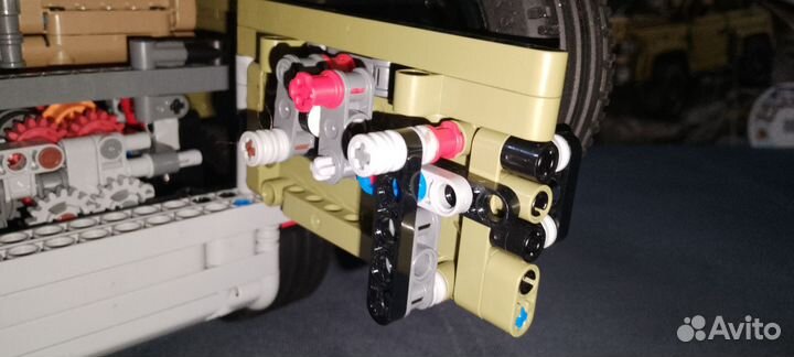 Lego technic 42110 land rover defender