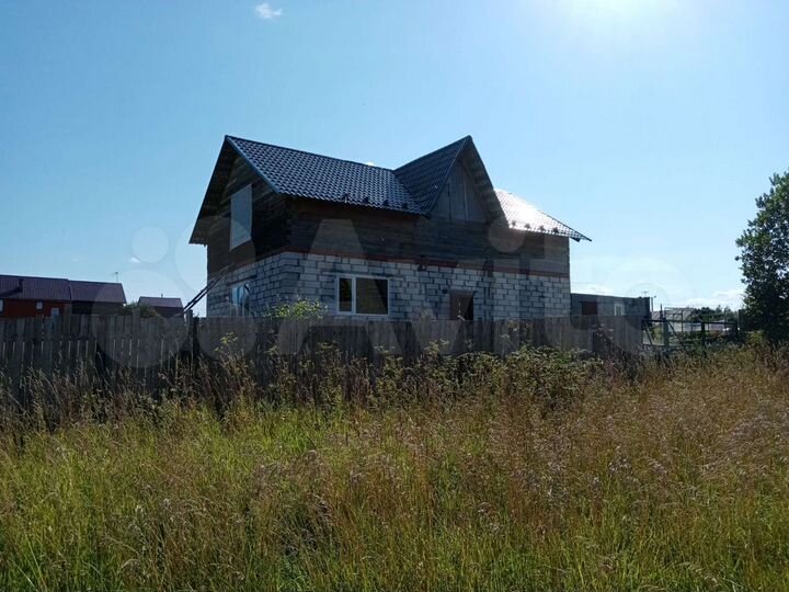 Дом 200 м² на участке 10 сот.