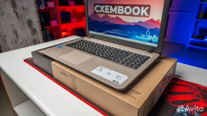 Ноутбук Asus: 4 ядра, SSD 256, гарантия