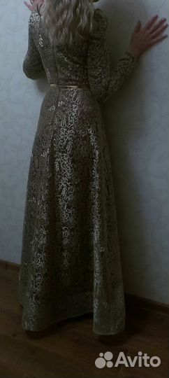 Шикарное платье р. 42-44