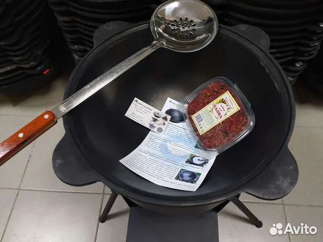 Казан чугунный с печкой