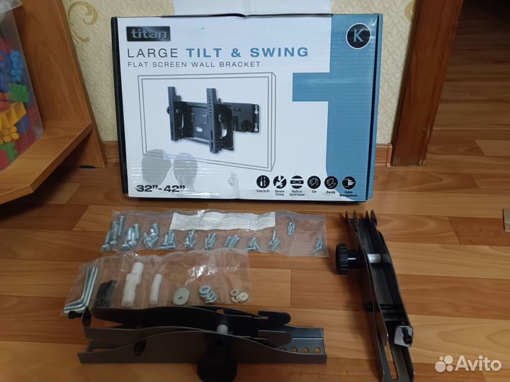 Кронштейн для телевизора поворотный