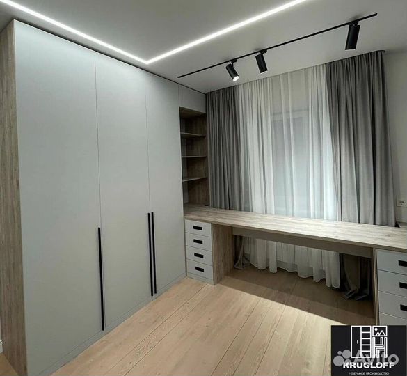 Шкаф с рабочей зоной на заказ