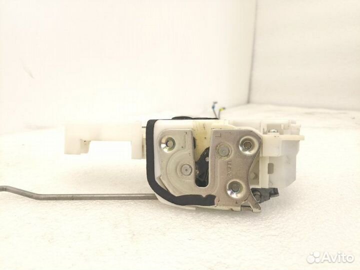 Замок двери передний левый Mitsubishi Asx GA3W 1.8