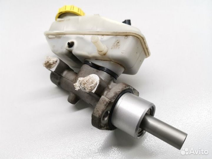 Главный тормозной цилиндр Chevrolet Aveo T250 1.6