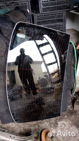 Стекло заднее Hyundai Elantra