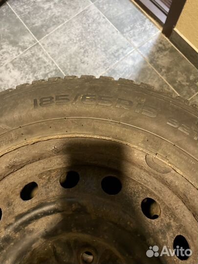 Резина на дисках (колесах) r15
